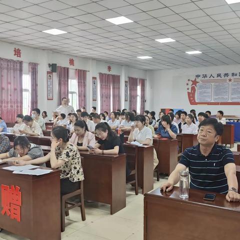 狮子镇2023年“践行二十大，凝心铸师魂”师德师风主题演讲比赛