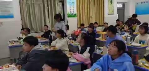 主题班会‖相约（2）班 不负“食”光