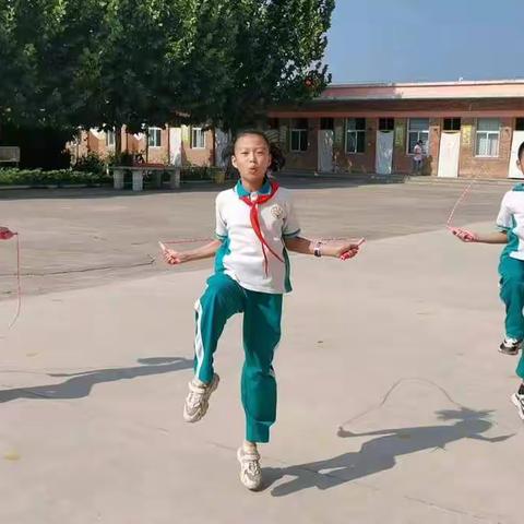 传承民族传统体育，在“绳”影纷飞中成长——浍史完小花样跳绳活动纪实
