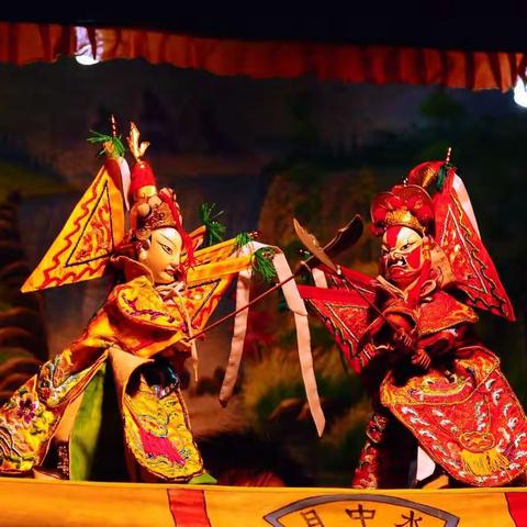 小小木偶戏，文化浸童心