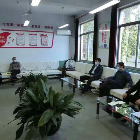 致敬疫情中池中校园最美的劳动者