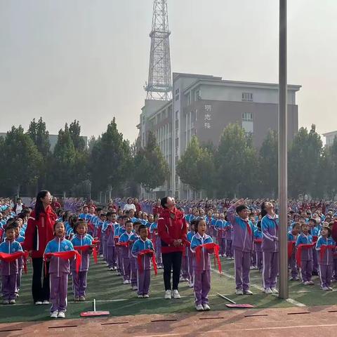 传承红色基因 争做新时代好少年——高阳县西街小学举行建队日新队员入队仪式