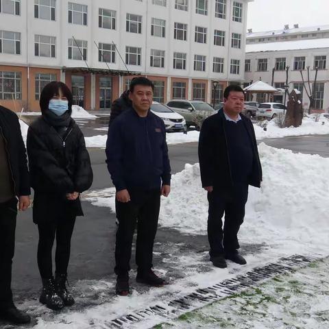 为冬奥喝彩，为青春加油