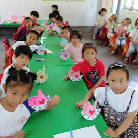 父爱如山，父亲节快乐