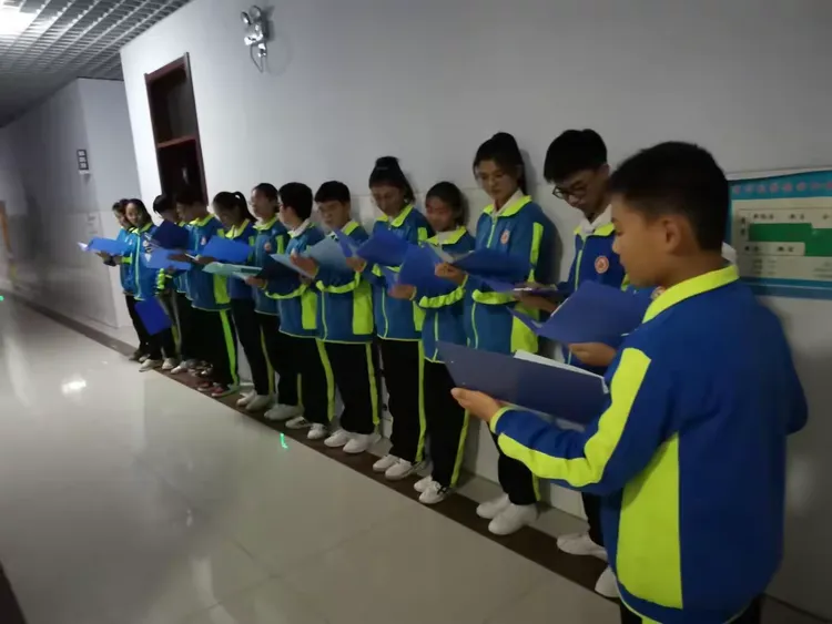 齐河县清华园学校初中部青春励志演讲比赛