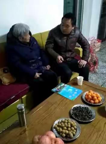 ［课题动态4］《龚全珍师德文化促进校园特色建设的实践研究》课题组走访龚全珍老阿姨及其同事和学生。