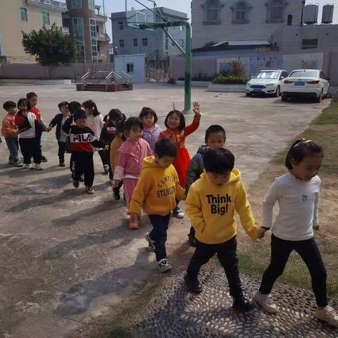 后陈幼儿园中班植树节主题活动