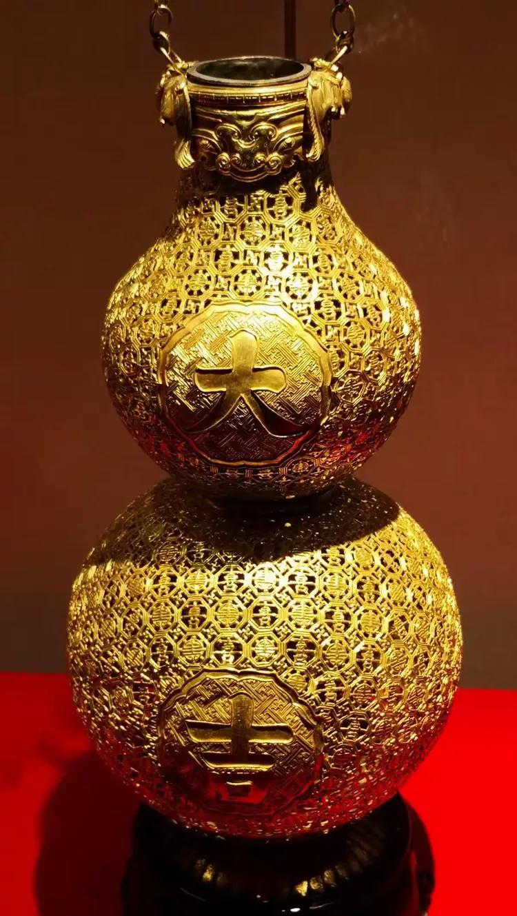 走进紫禁城，看“珍宝馆"希世珍宝