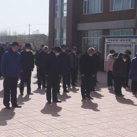 宝都街道尧沟小学：继承英烈遗志    弘扬英烈精神——清明节祭英烈活动