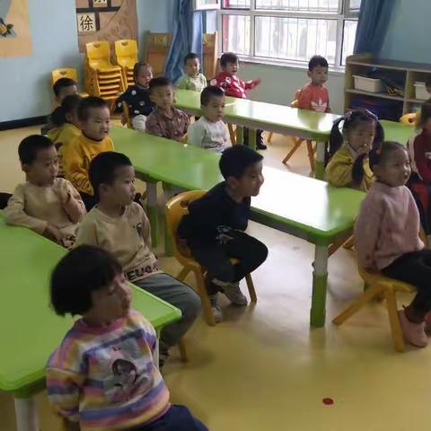 小三班多彩的幼儿园生活