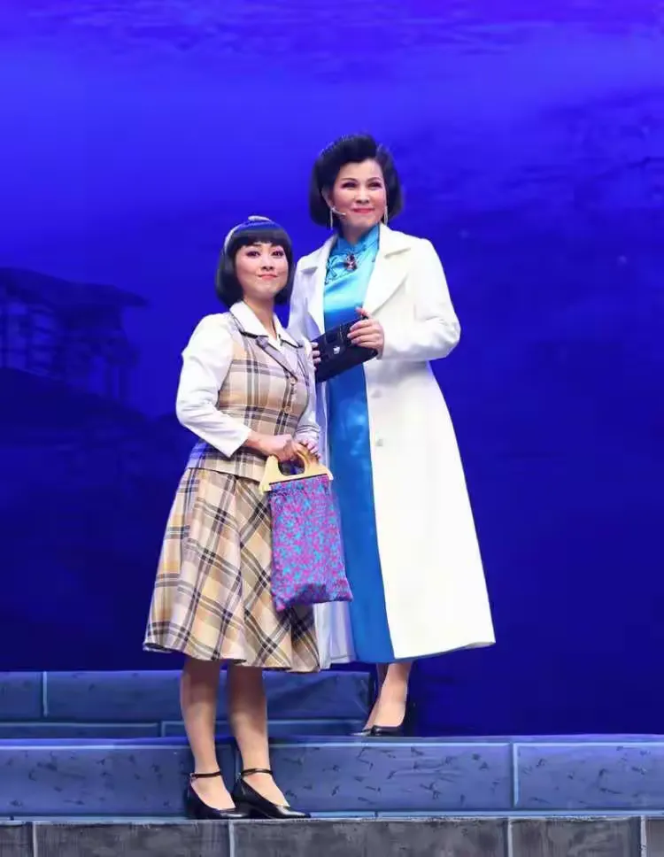 江阴锡剧团团长徐惠