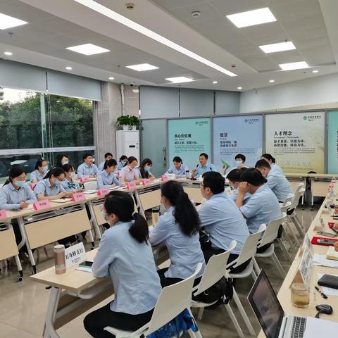 伍家支行：组织召开“小荷计划”专场公开竞聘