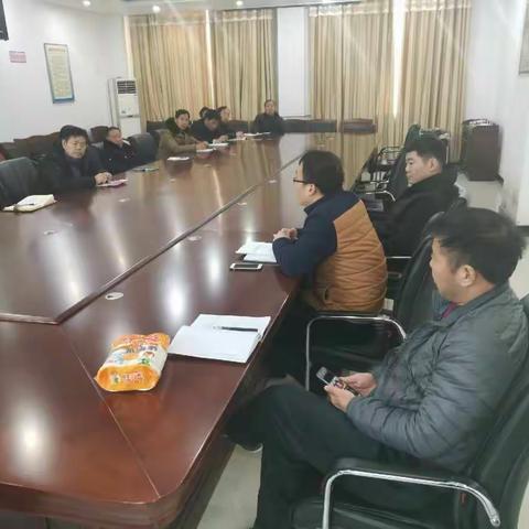 控辍保学--始于足下，刻不容缓         半坡镇控辍保学会议记实