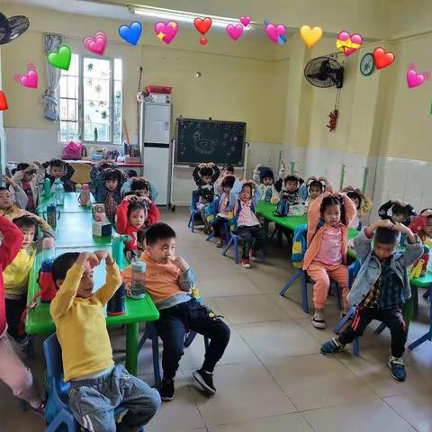 《林和幼儿园》大二班：“护蛋大行动，用心悟真情”感恩节活动