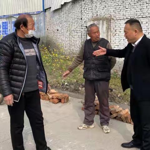 新乡县城市管理局开展人居环境整治