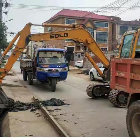 新乡县城市管理局开展人居环境整治