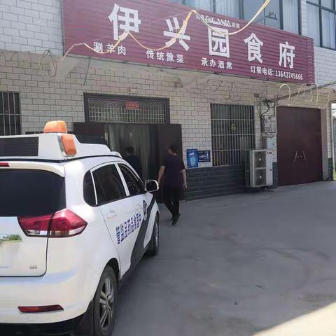 加大餐饮单位日常检查力度，为群众"舌尖上的安全"保驾护航