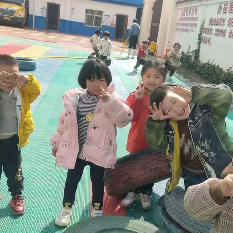 可可爱爱，奇奇怪怪的小捣蛋🙇🙇