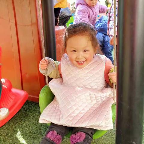 开学第二周，让我们一起来看看小二班的小朋友吧