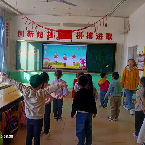 哈喇港小学附属幼儿园快乐的一天