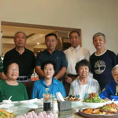 641同学欢聚沈阳