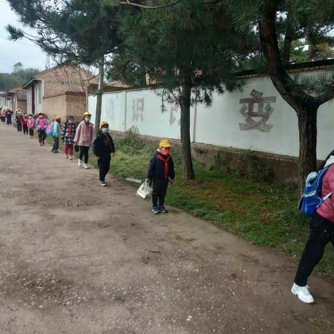 疫情防控常态化，筑牢防线不放松——山寨乡峡滩小学疫情防控工作布署会