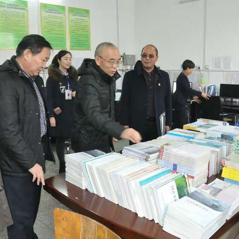 专家助力换理念，社区教育谱新篇    ——我县迎接“省社区教育实验区”评估专家组检查