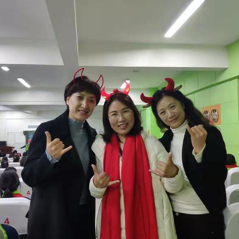 “聚是一团火 散作满天星”——团结奋进的五年级组