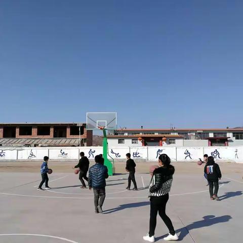 高城子小学篮球社团