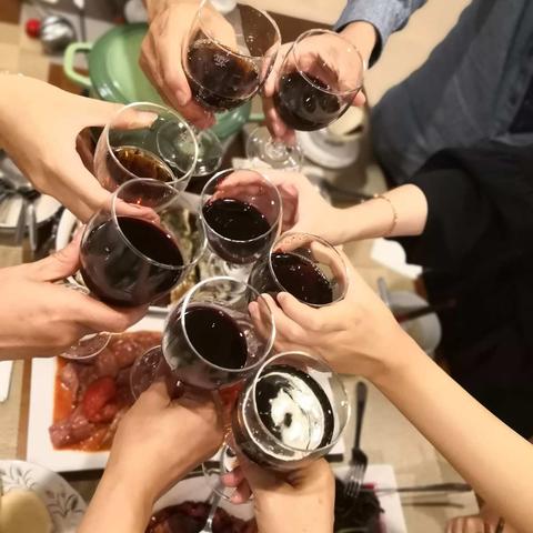 花、茶与美酒