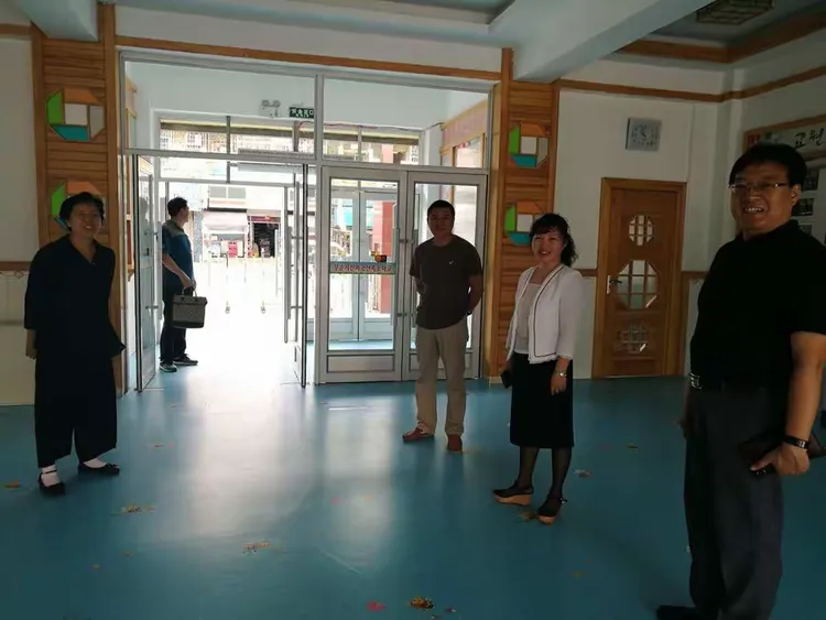 市教育局领导到抚顺市新华朝鲜族小学进行安全检查