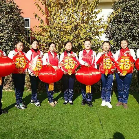 慧凡.李寨镇中心幼儿园（二园）给您拜年啦！