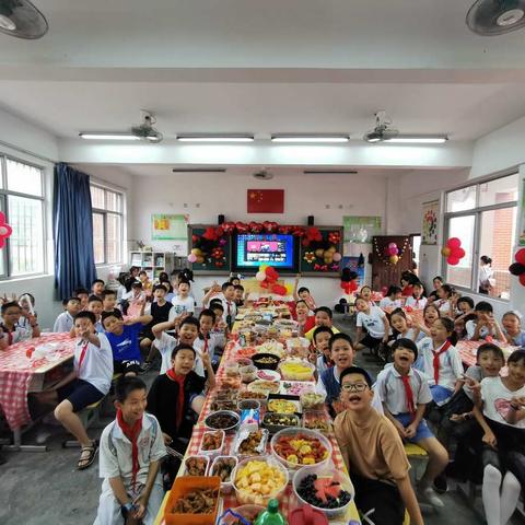 四2班六一活动一一缤纷美食  快乐童年美食自助餐评选活动