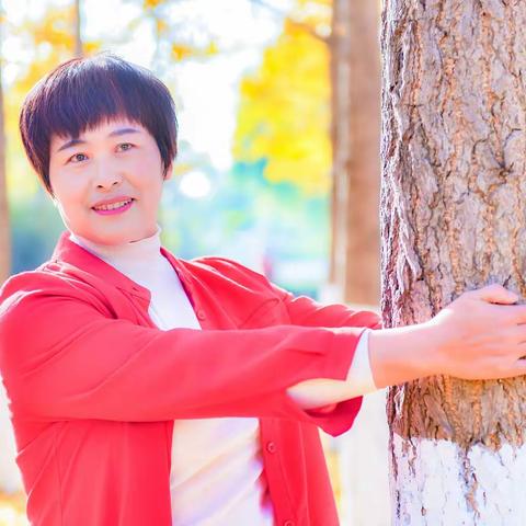 姐妹同游银杏林