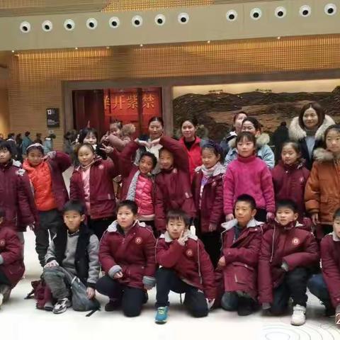 走进家乡历史  传承雅韵文化         宋城小学三一班参观开封市博物馆