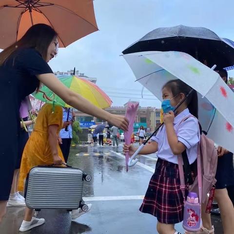 箐箐校园，童心筑梦。