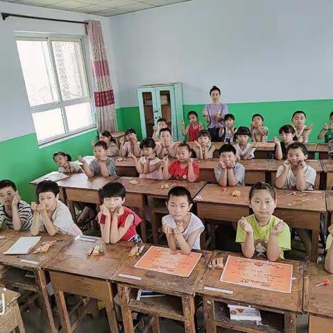 南四仲三年级的孩子们愿你们前程似锦！