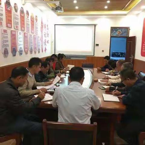 海头镇中心学校多形式学习宣传党的十九届六中全会，以及省七届一中全会精神