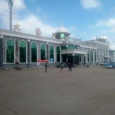 陪同老人去阿里河探亲