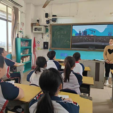 六年级组“禁塑宣传进课堂”主题班会