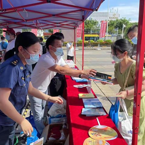 市交通港航局结合安全生产月“6.16”咨询日活动开展扫黑除恶专项宣传活动