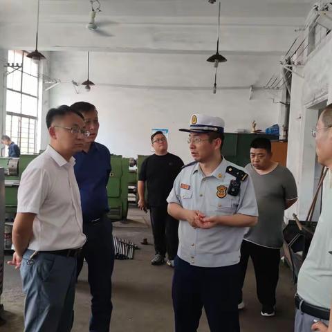 金台消防大队联合工信局、群众路街道办开展劳动密集型加工企业消防安全专项检查