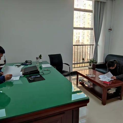 金台大队对室内装修负责人发放廉政提示并签署相关承诺