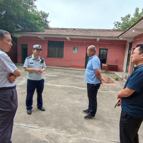 金台大队联合区中山东路街道办开展养老机构改造项目消防安全指导