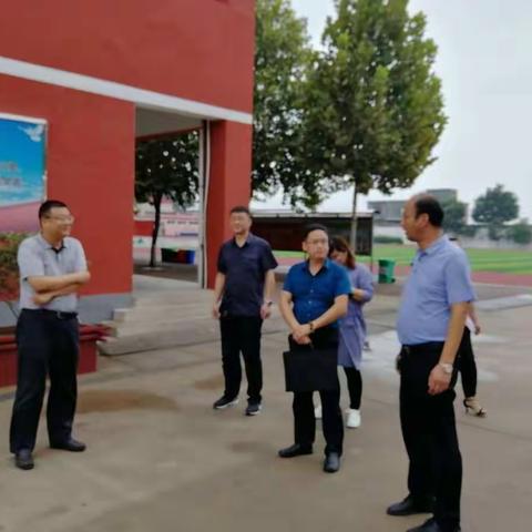 市督导组开学工作督导检查