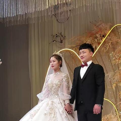 愿得一心人   白首不相离