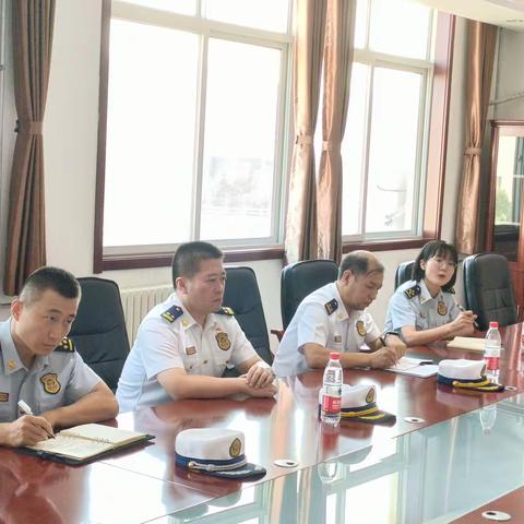 孔震政委带队深入高新二十路专职消防救援站检查指导工作