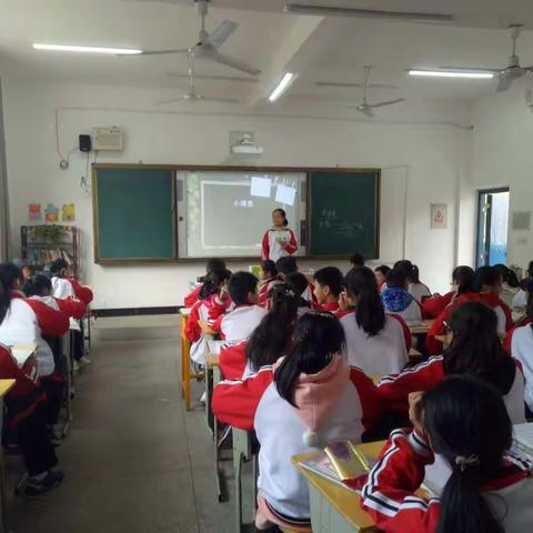 “掌握学习策略，提高学习效率”——七（14）班主题班会