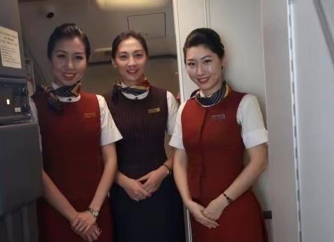 昨晚本人在灰机上的奇特经历😂😂😂