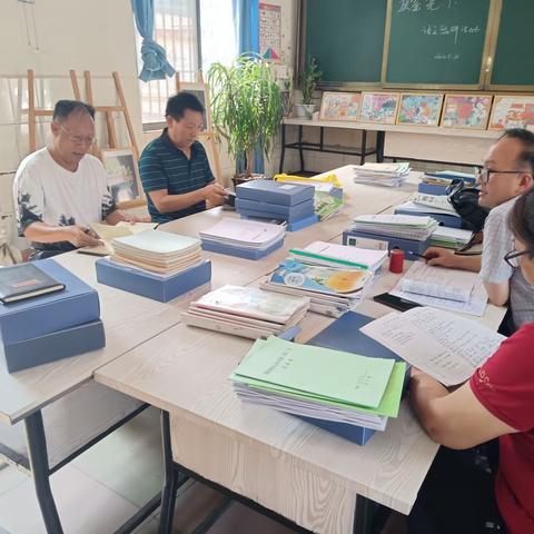 让精细化管理成为一种习惯——锦屏镇中心小学教导处2022—2023学年第二学期教学常规督导检查灰窑完小站纪实